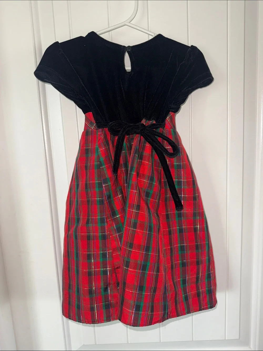 George Black Velvet Top with Red Plaid Bow Skirt holiday Dress sz 3T